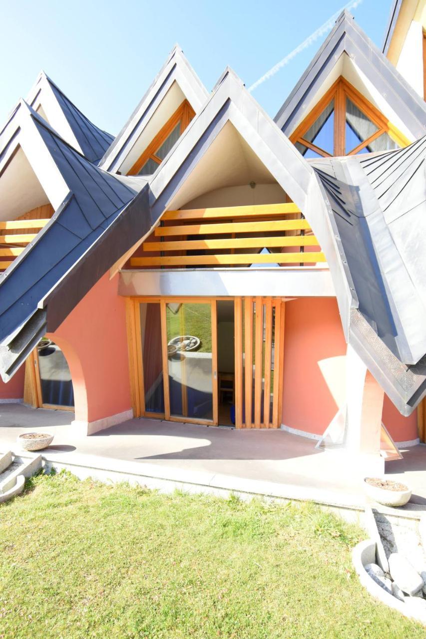 Ville Golf & Ski Madonna Exteriér fotografie