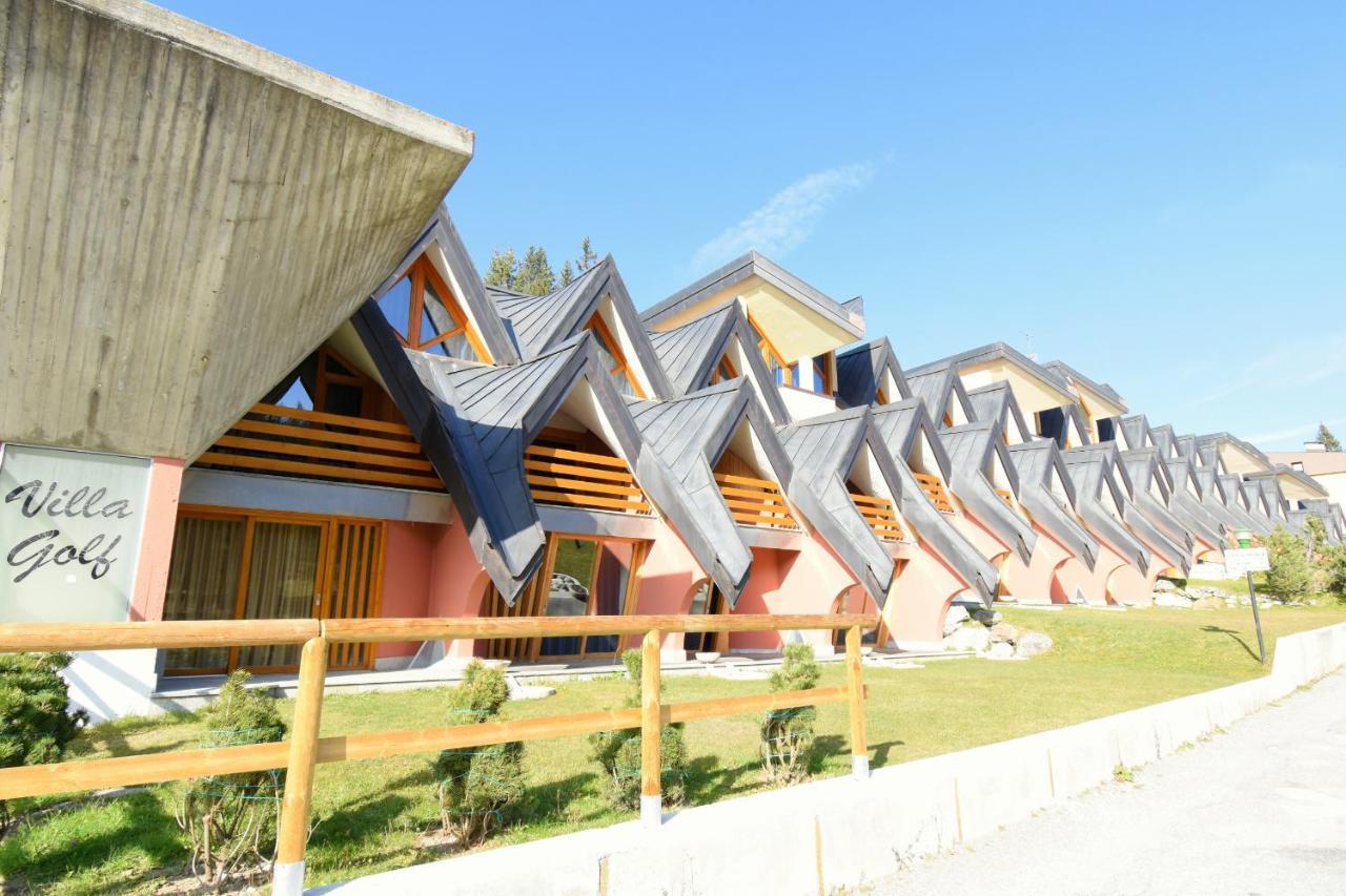 Ville Golf & Ski Madonna Exteriér fotografie